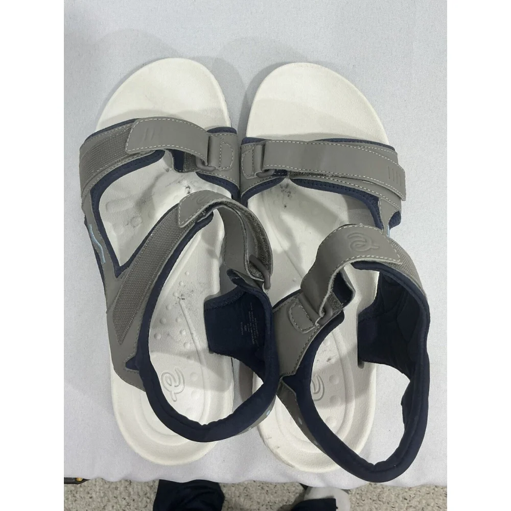 Men’s E Brand Senoise 3 Size 9.5 W Taupe Navy Strappy Waterproof Sandals NWOT